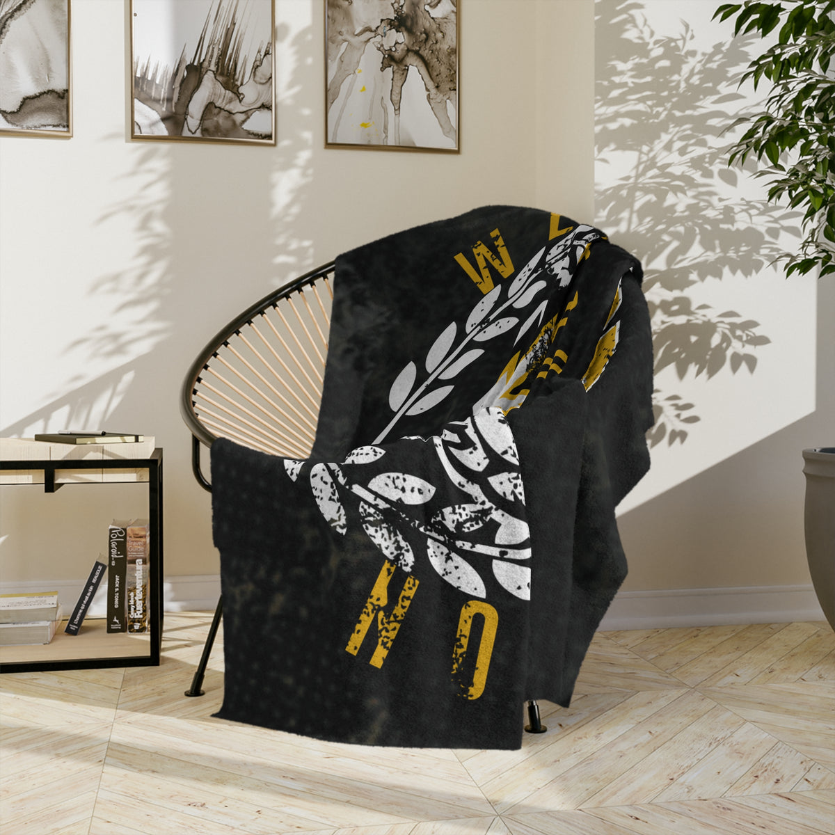 Wellington Napoleon Tigers Microfiber Blanket