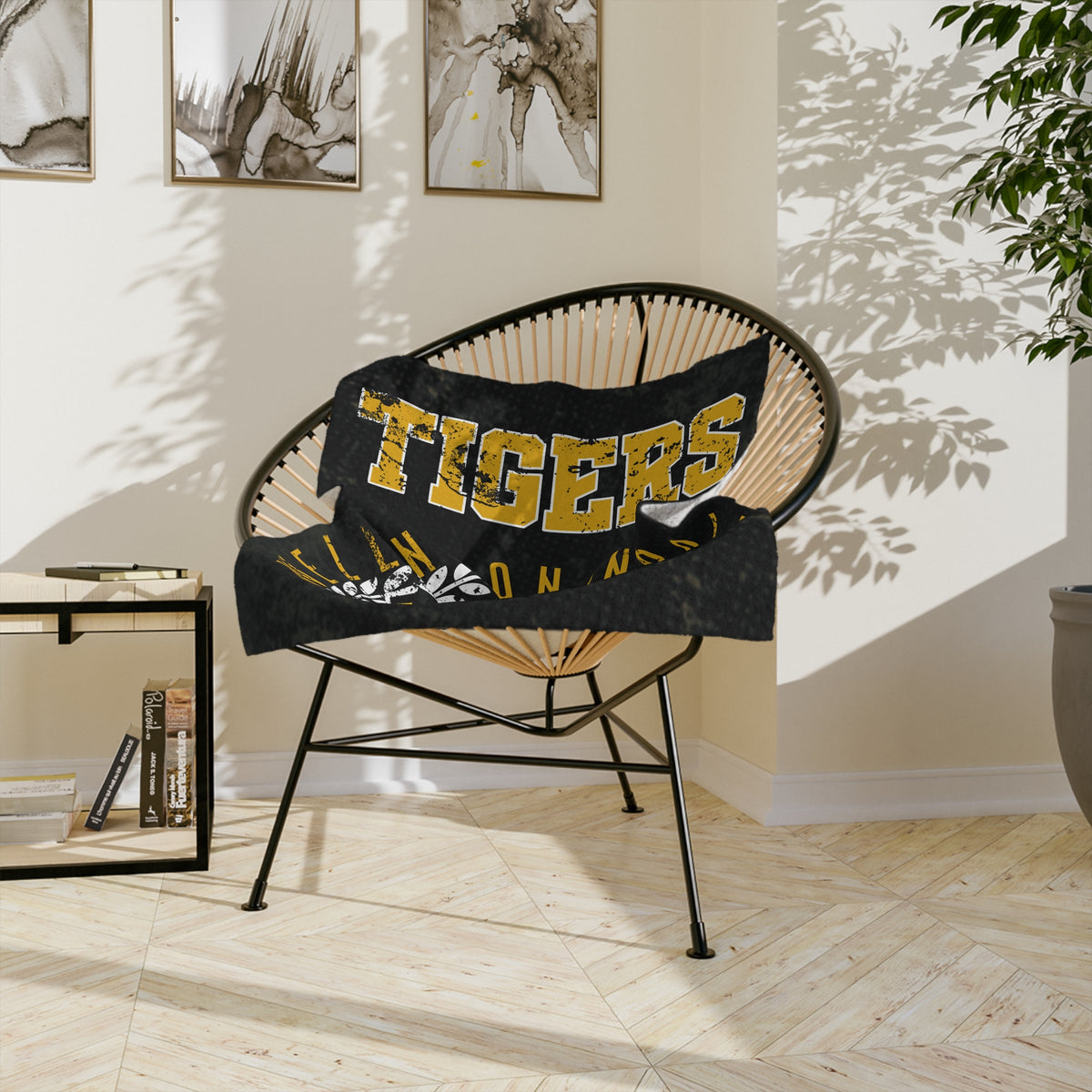 Wellington Napoleon Tigers Microfiber Blanket