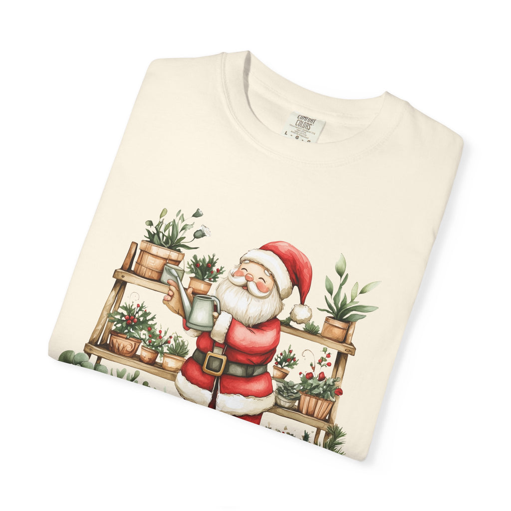 Santa Plants Tee